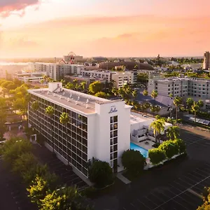 https://red-lion-hotel-anaheim.topanaheimhotels.com