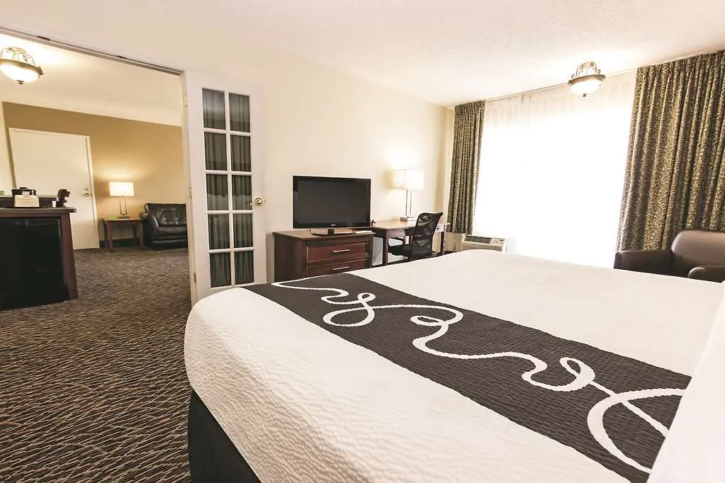 La Quinta By Wyndham Clearwater Central